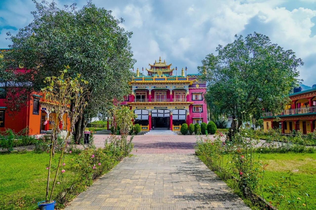 Chokling Arthouse - The Treasure Of Himalayas Hotel Bir  Exterior photo