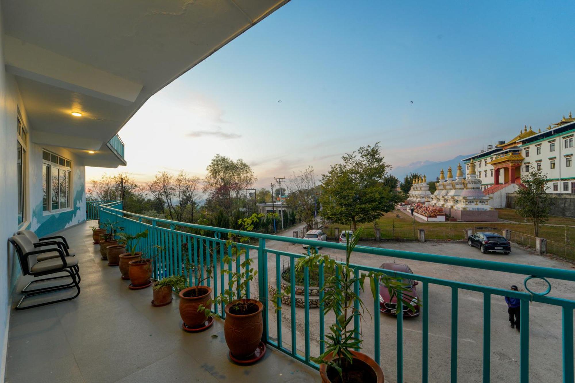 Chokling Arthouse - The Treasure Of Himalayas Hotel Bir  Exterior photo