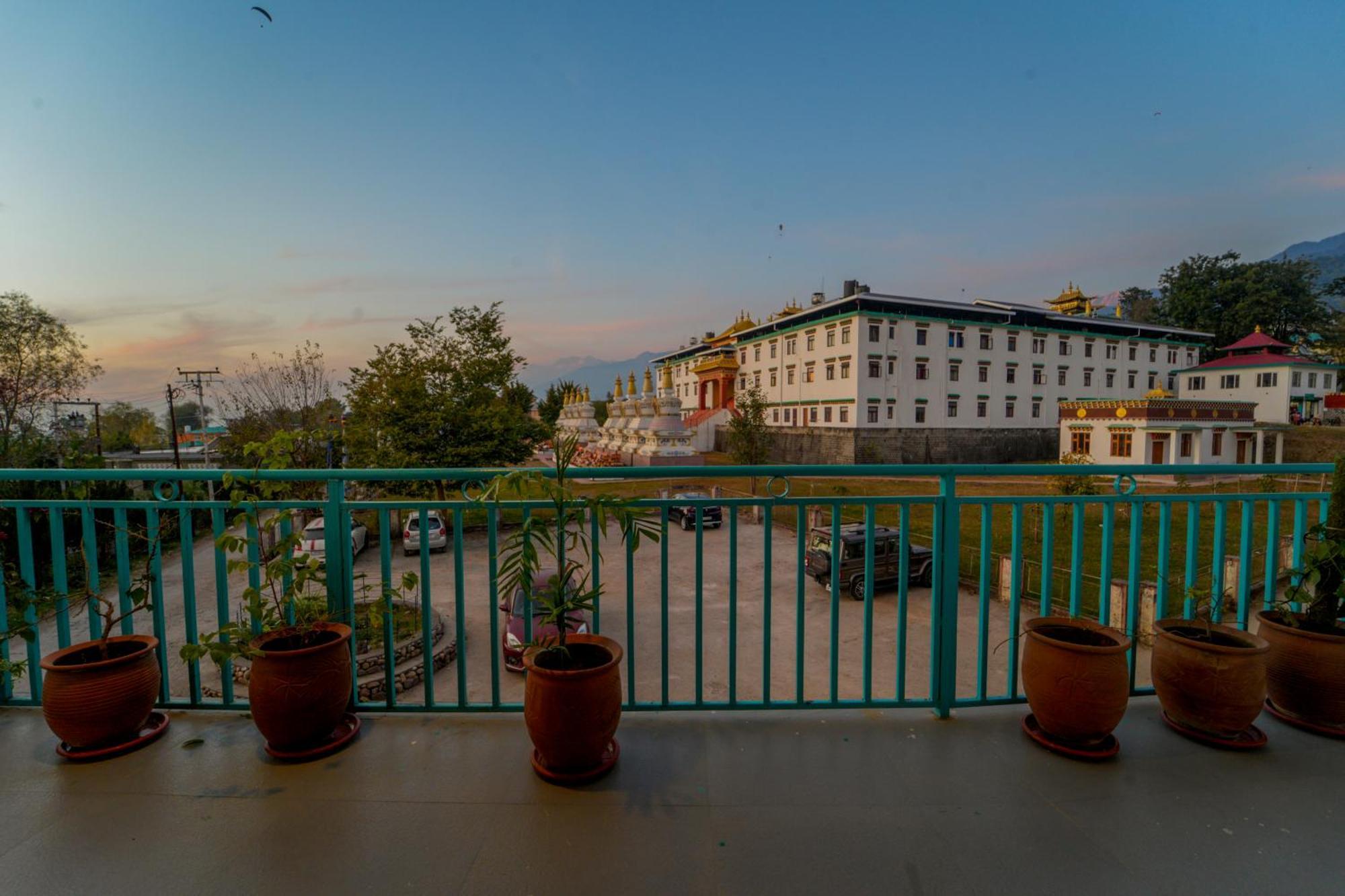 Chokling Arthouse - The Treasure Of Himalayas Hotel Bir  Exterior photo