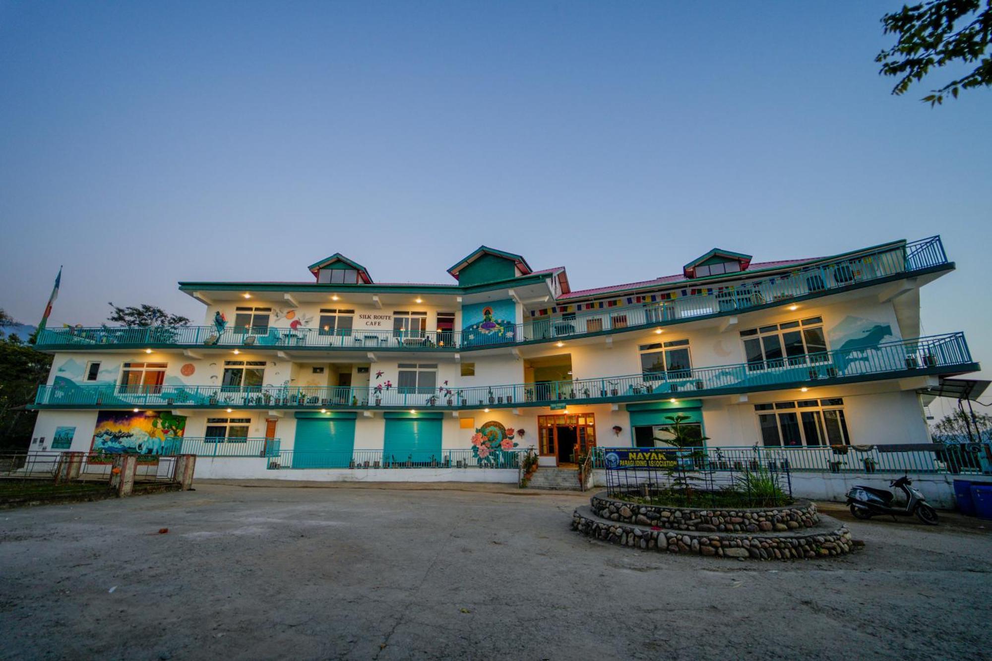 Chokling Arthouse - The Treasure Of Himalayas Hotel Bir  Exterior photo